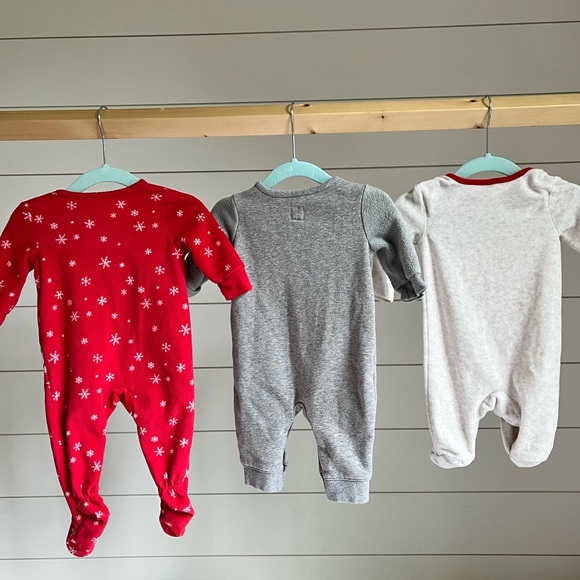 Holiday onesie lot 0-3 months - Picture 2 of 5